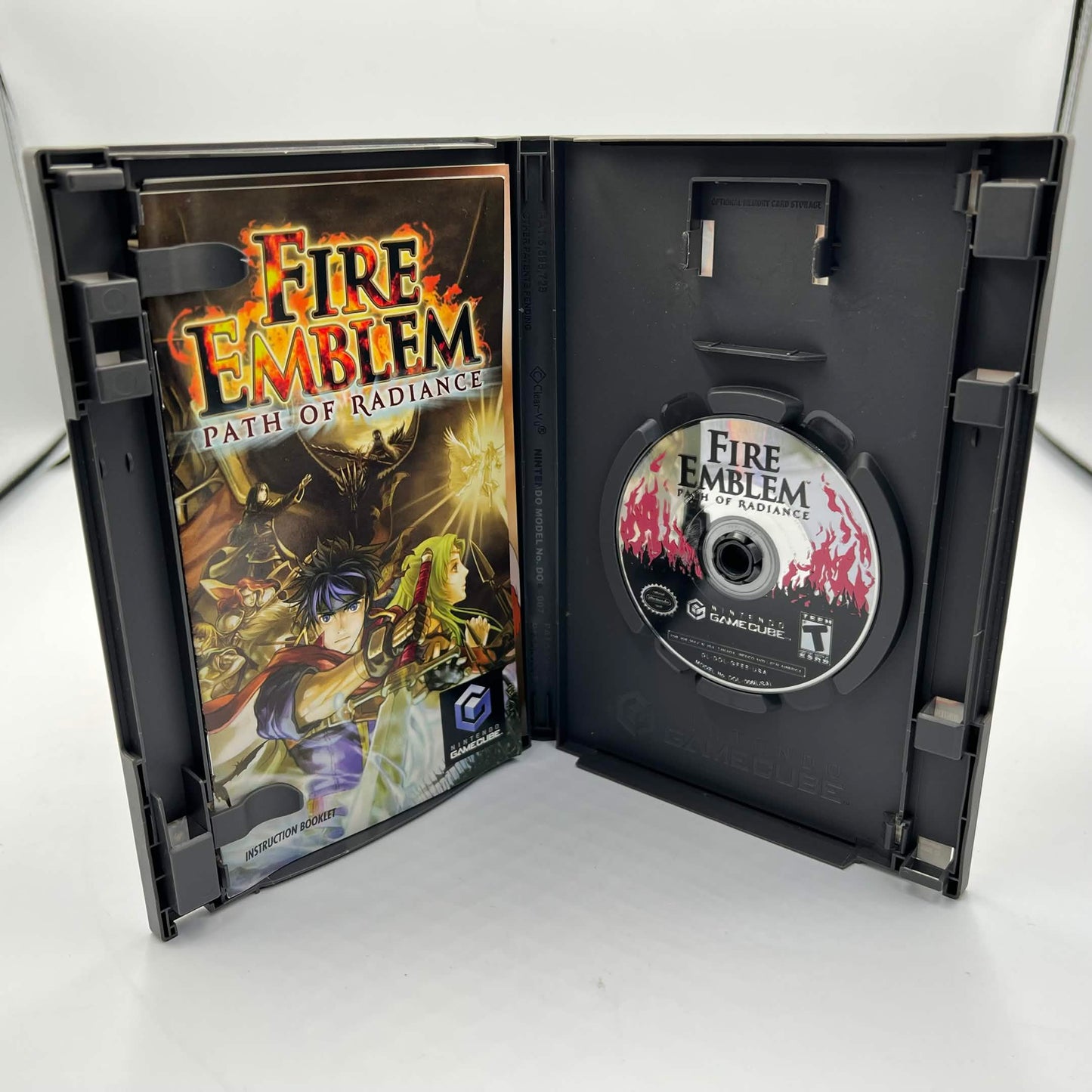 Fire Emblem Path of Radiance (Nintendo GameCube, 2005)