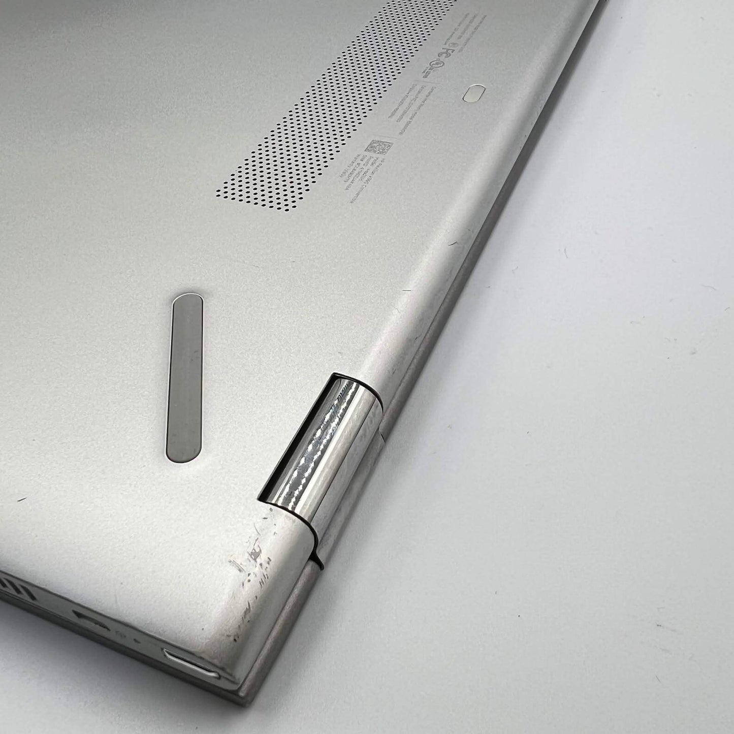 HP Pavilion x360 Silver 9560NGW Intel i5-8265U 1.6GHz 8GB RAM 128GB