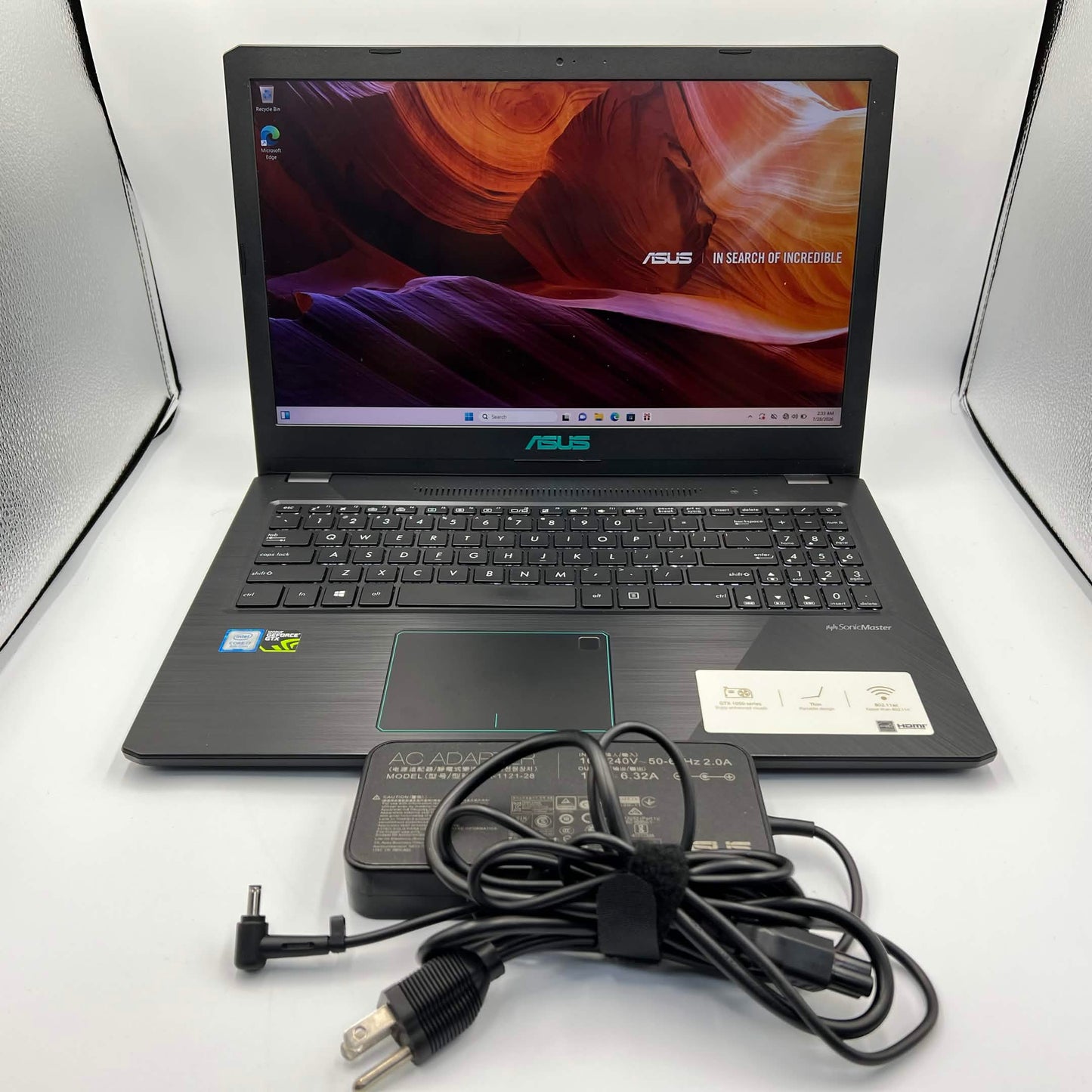 Asus Vivobook 15 K570U 15.6" i7-8550U 1.8GHz 16GB RAM 1TB HDD 256GB SSD GeForce GTX 1050