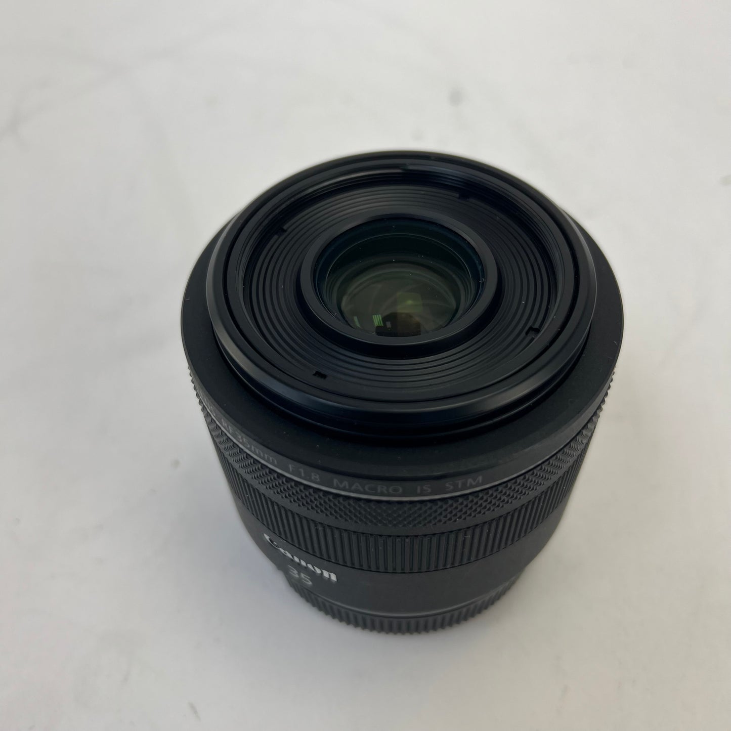 Canon Standard 35mm f/1.8 35mm f/1.8