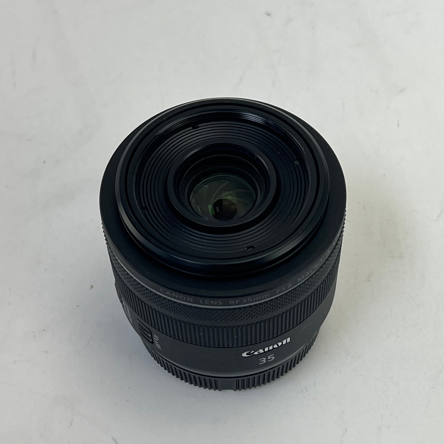 Canon Standard 35mm f/1.8 35mm f/1.8