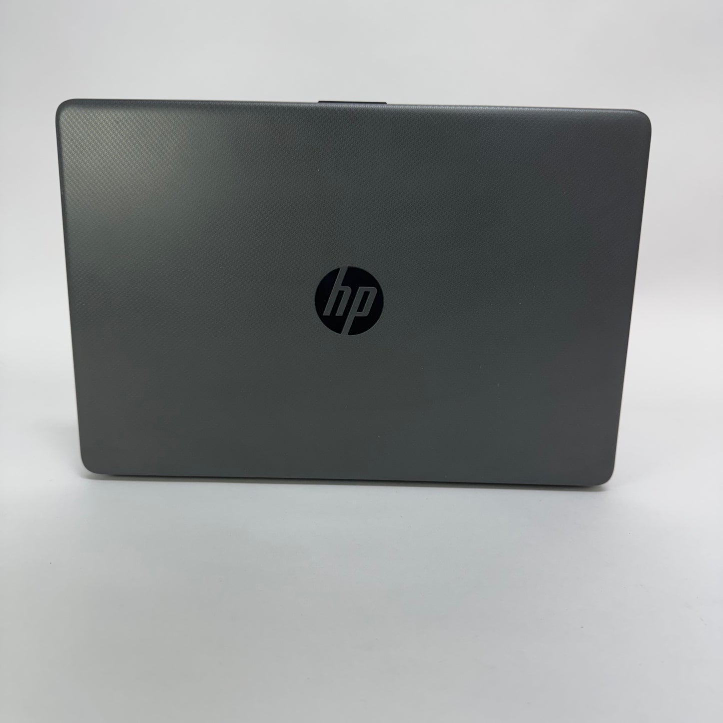 HP 255 G8 Notebook PC 2Q0G5UT  15" Athlon Silver 3050U 2.3GHz 8GB RAM 256GB SSD AMD Radeon Graphics