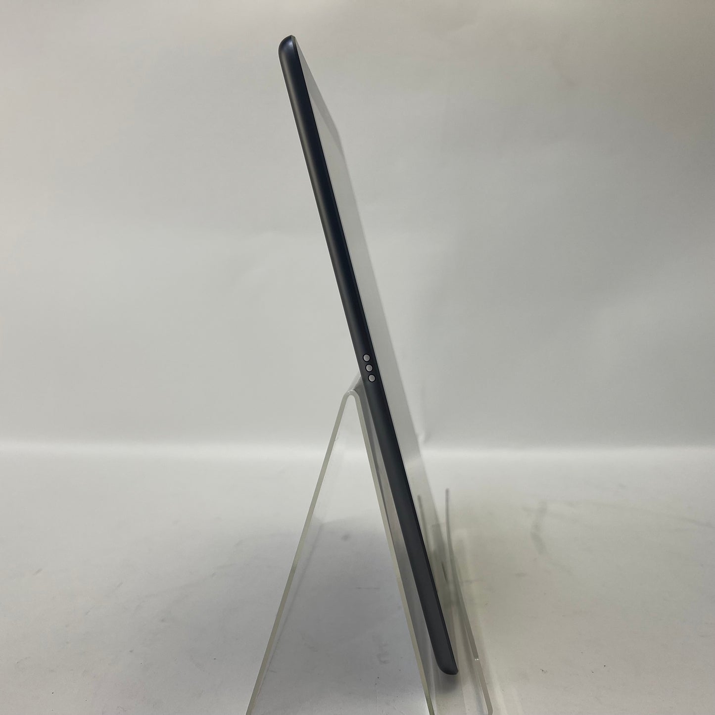 WiFi Only Apple iPad 7th Gen 32GB Space Gray MW7L2LL/A
