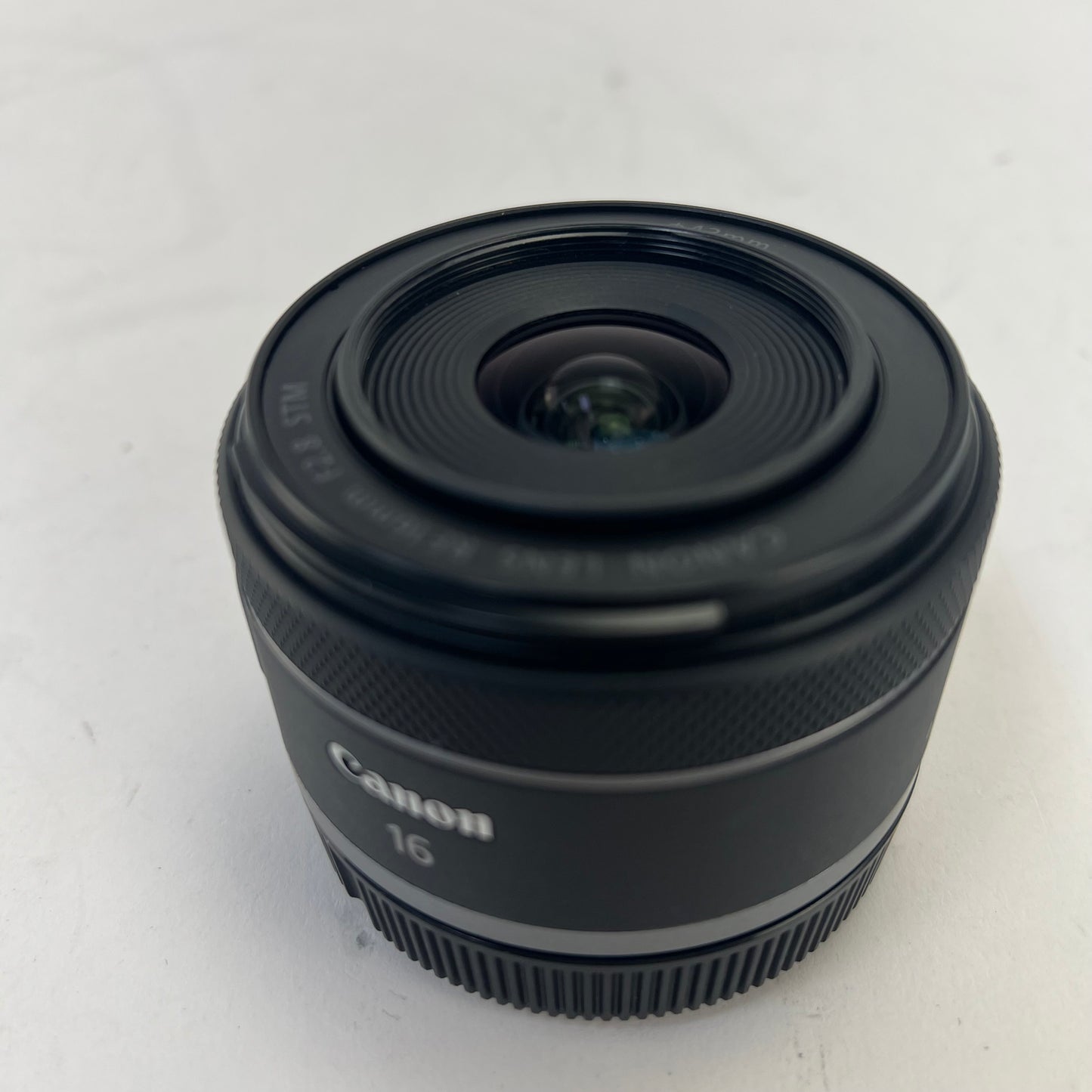 Canon Standard 16mm f/2.8 16mm f/2.8