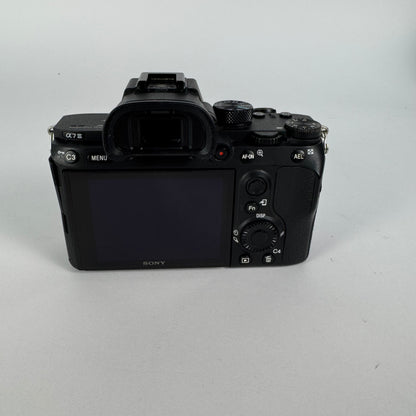 Sony A7 III ILCE-7M3  24.2MP Full-Frame Mirrorless Digital Camera Body Only