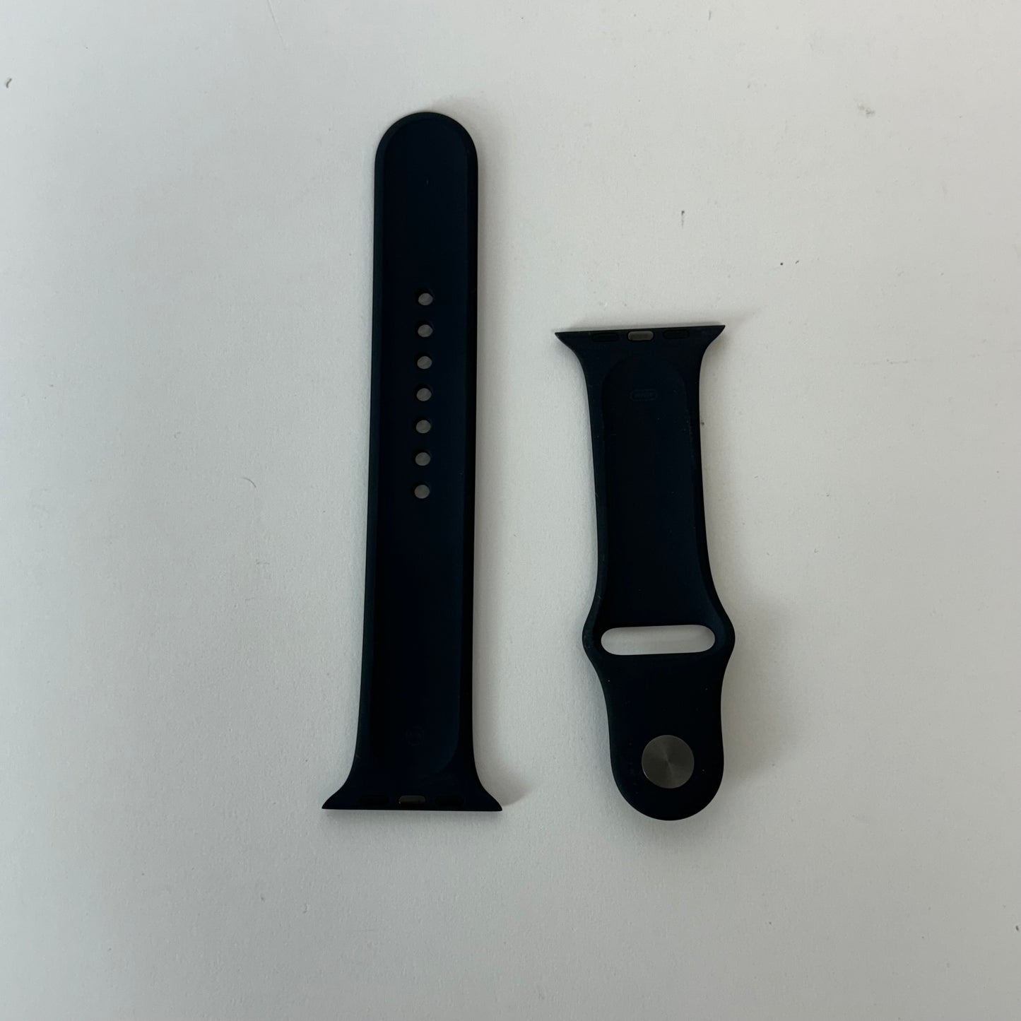 Unlocked Apple Watch SE 2nd Gen 44MM Midnight Aluminum  Sport Band  MRH73LL/A