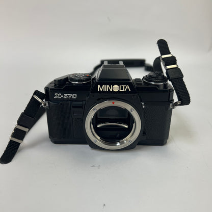 Minolta x-570 Instant Camera