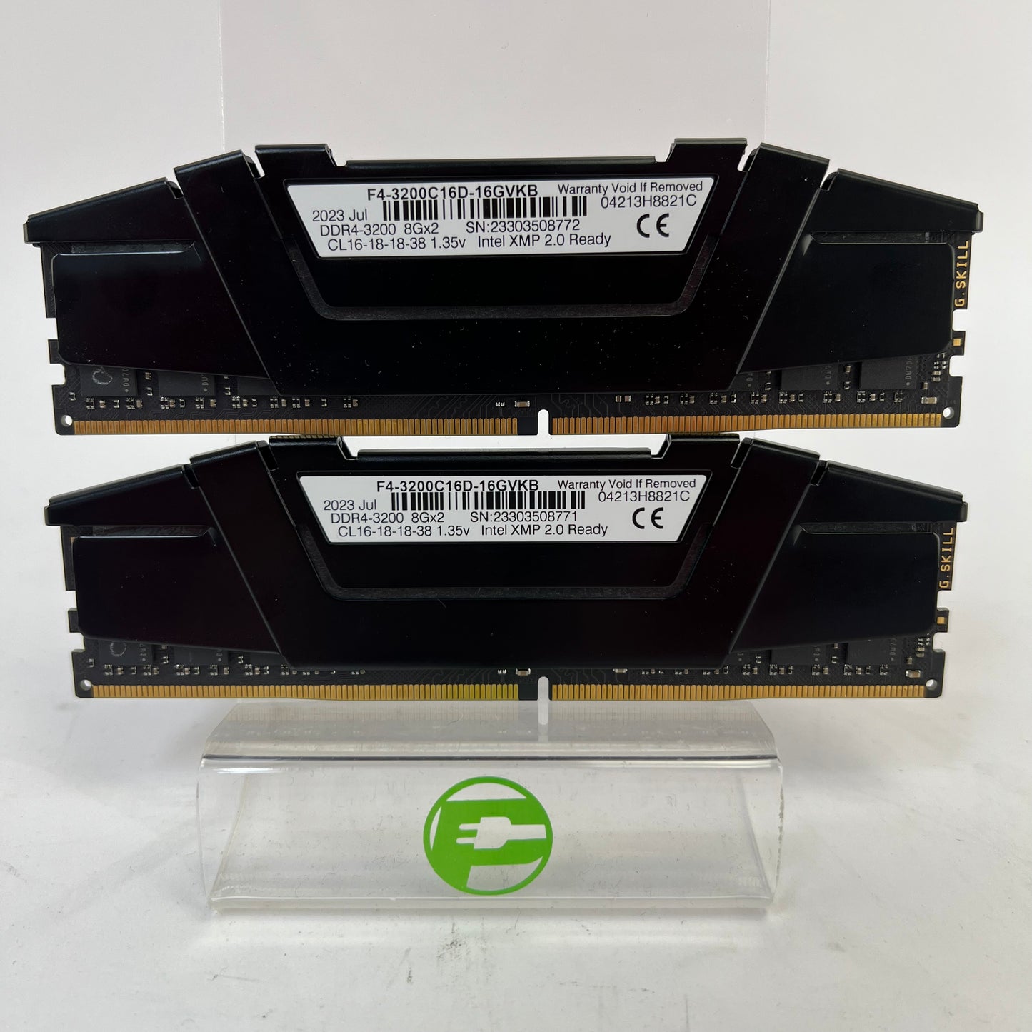 G.Skill RipJaws V 16GB (2x8GB) DDR4 3200MT/s F4-3200C16D-16GVKB