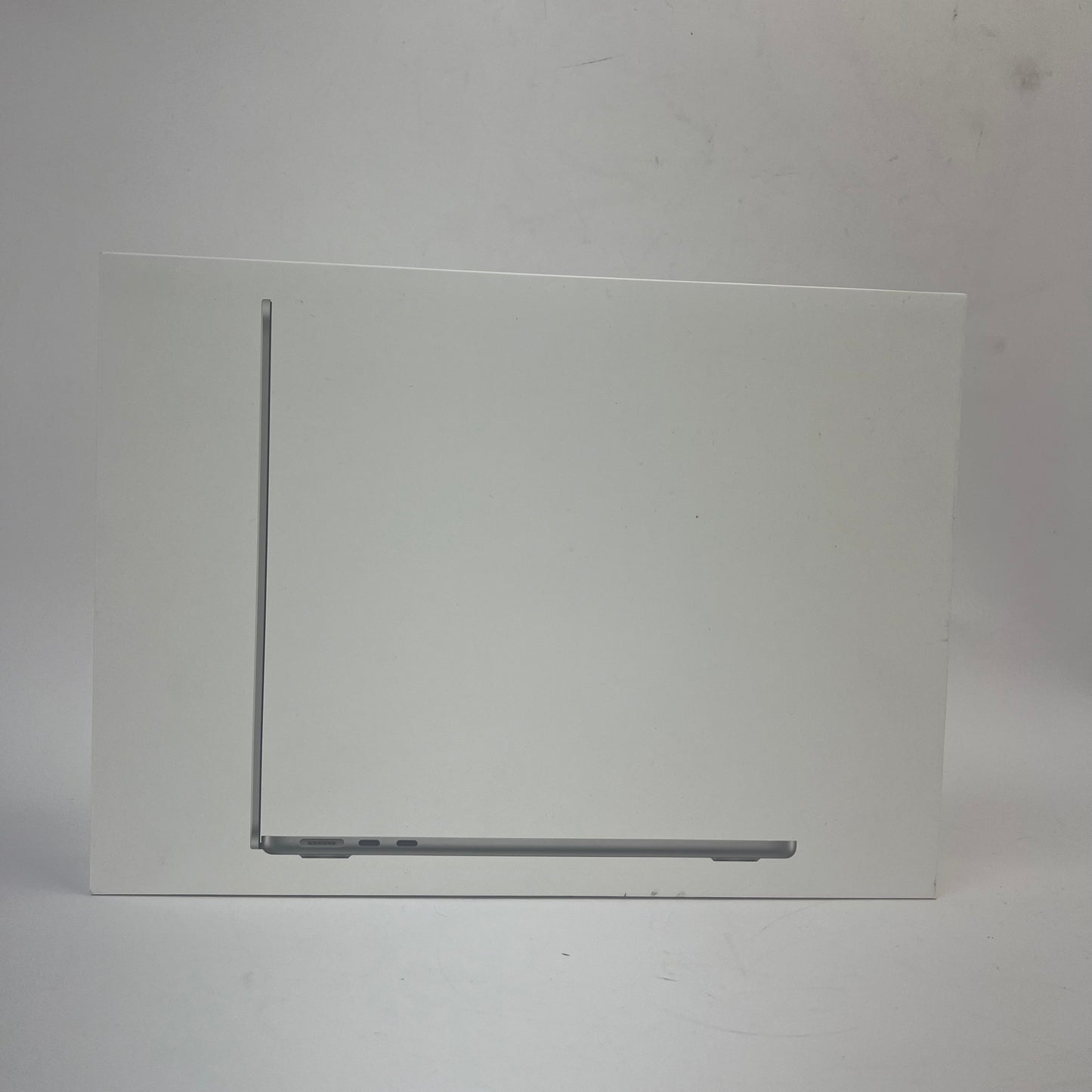 2024 Apple MacBook Air 13.6" M3 4.0GHz 8GB RAM 256GB SSD Silver A3113