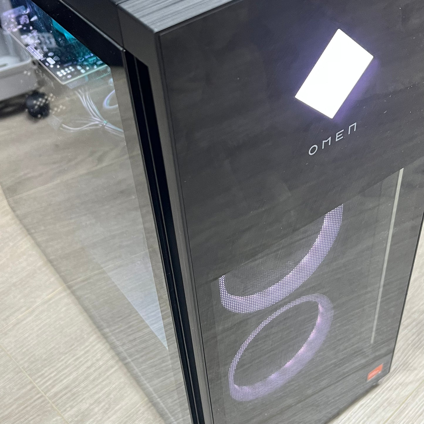 Omen 40L Ryzen 5 7600 3.80GHz 16GB RAM 1TB SSD Nvidia GeForce RTX 4060