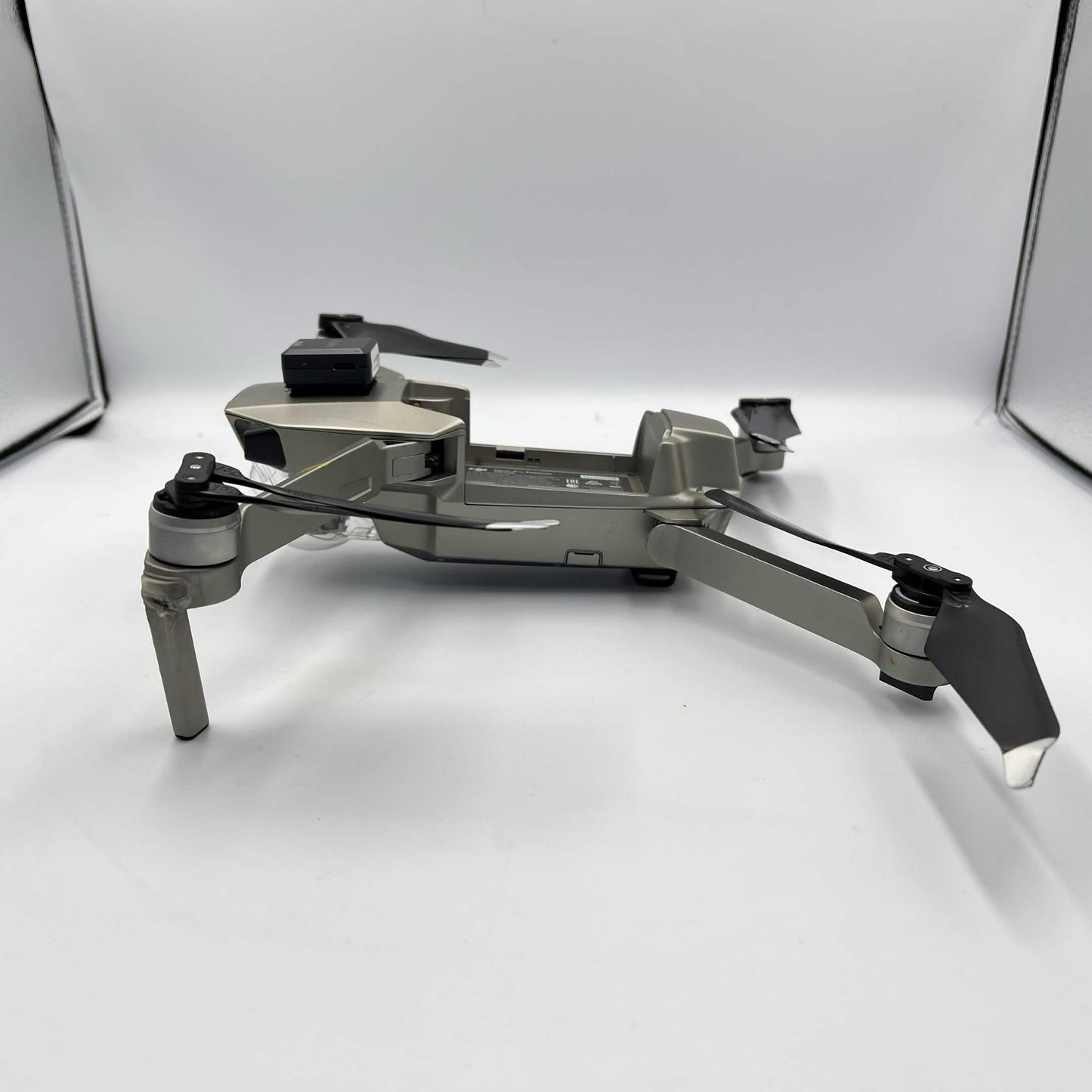 DJI Mavic Pro Platinum 4K Quadcopter Camera Drone CP.PT.00000071.01