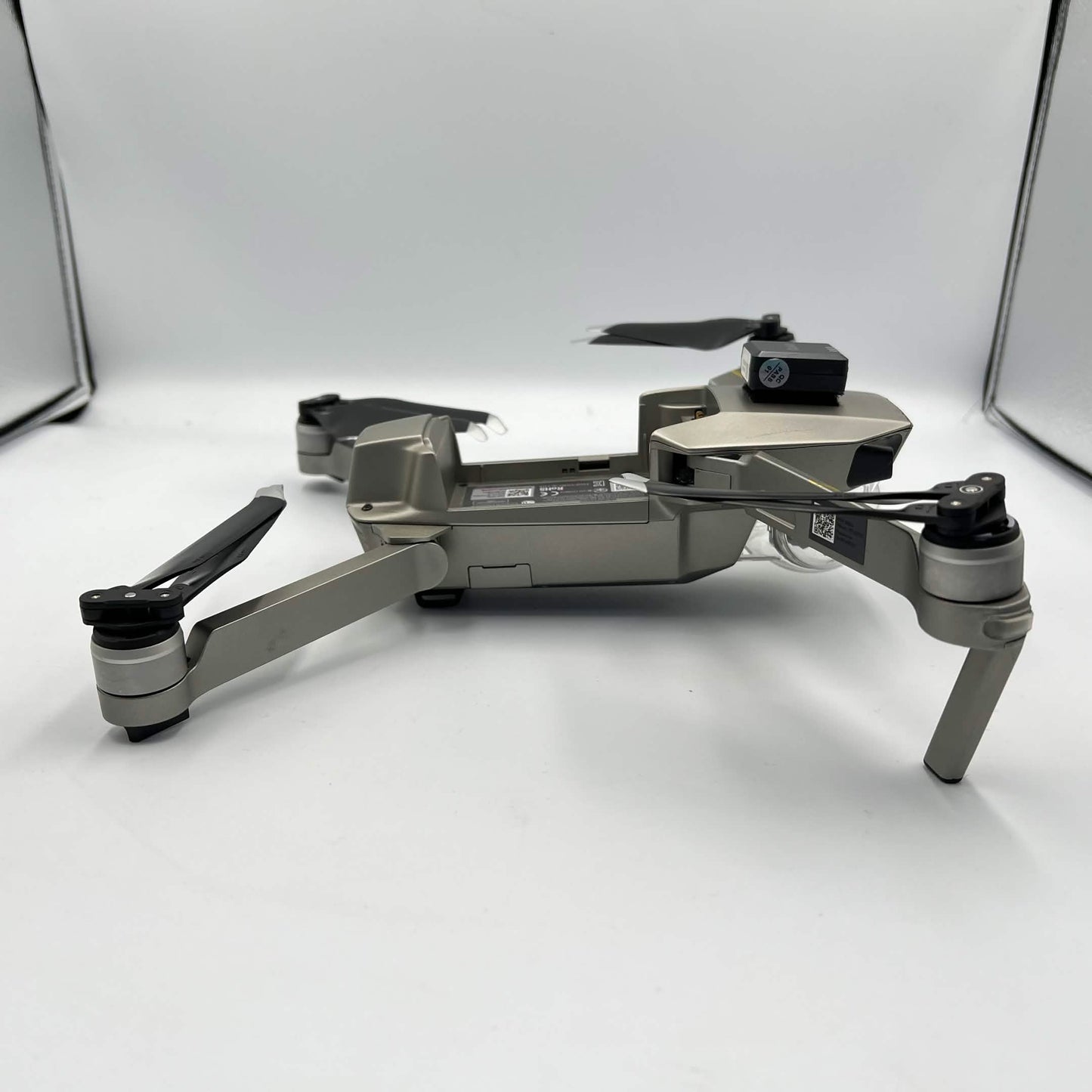 DJI Mavic Pro Platinum 4K Quadcopter Camera Drone CP.PT.00000071.01
