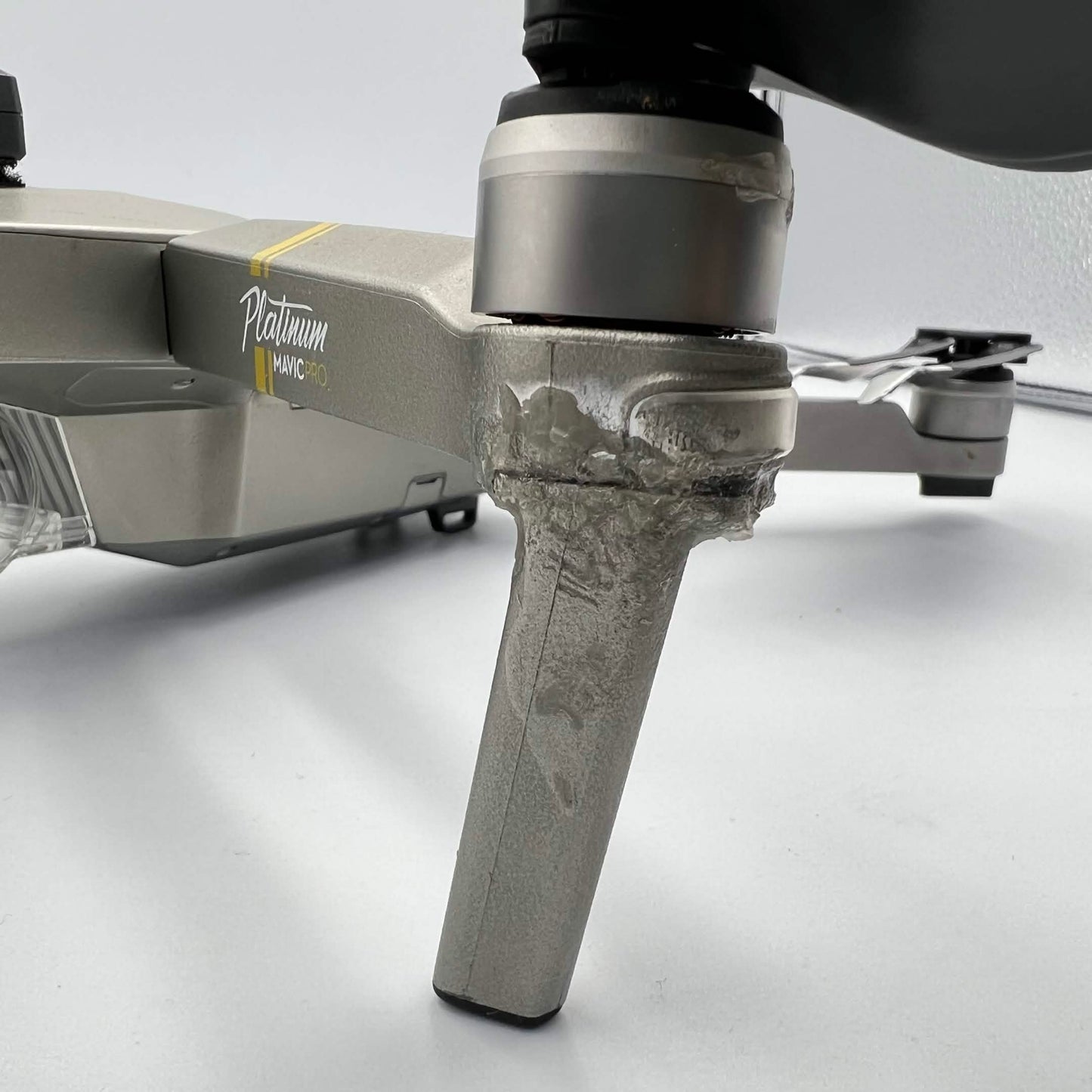 DJI Mavic Pro Platinum 4K Quadcopter Camera Drone CP.PT.00000071.01