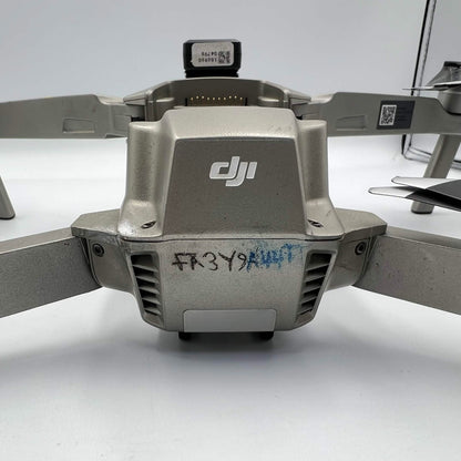 DJI Mavic Pro Platinum 4K Quadcopter Camera Drone CP.PT.00000071.01