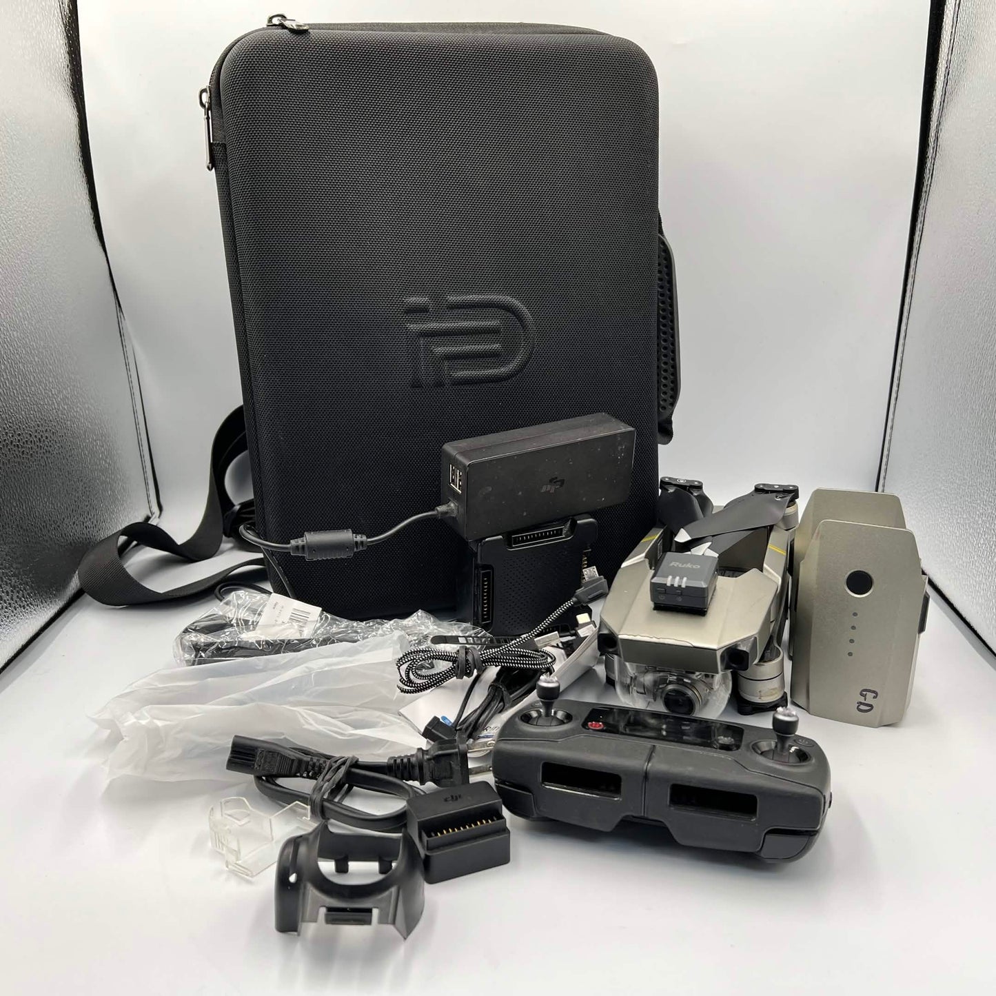 DJI Mavic Pro Platinum 4K Quadcopter Camera Drone CP.PT.00000071.01