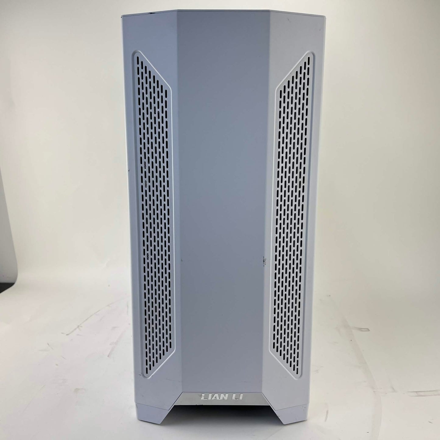 LIAN LI Custom PC Ryzen 7 5700X 3.40GHz 16GB RAM 500GB SSD MSI GeForce RTX 3060