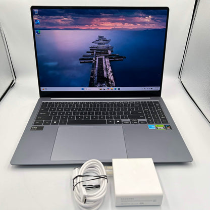 Samsung Galaxy Book4 Ultra NP960XGL 16" Core Ultra 9 185H 2.5GHz 32GB RAM 1TB SSD GeForce RTX 4070