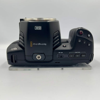 Blackmagic Pocket Cinima 4k BM-CINECAMPOCHDEF6K 21.2mp EF-Mount Cinema Camera