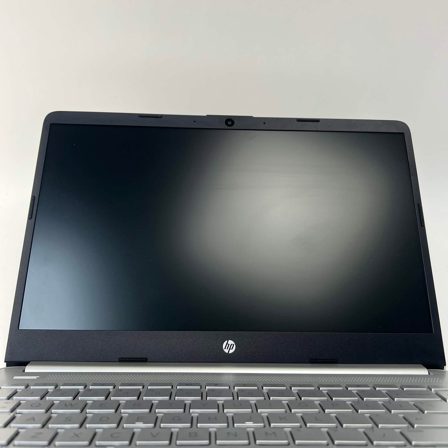 HP 14-DQ6011DX B4HN6U#ABA 14" N150 1.0GHz 4GB RAM 128GB SSD