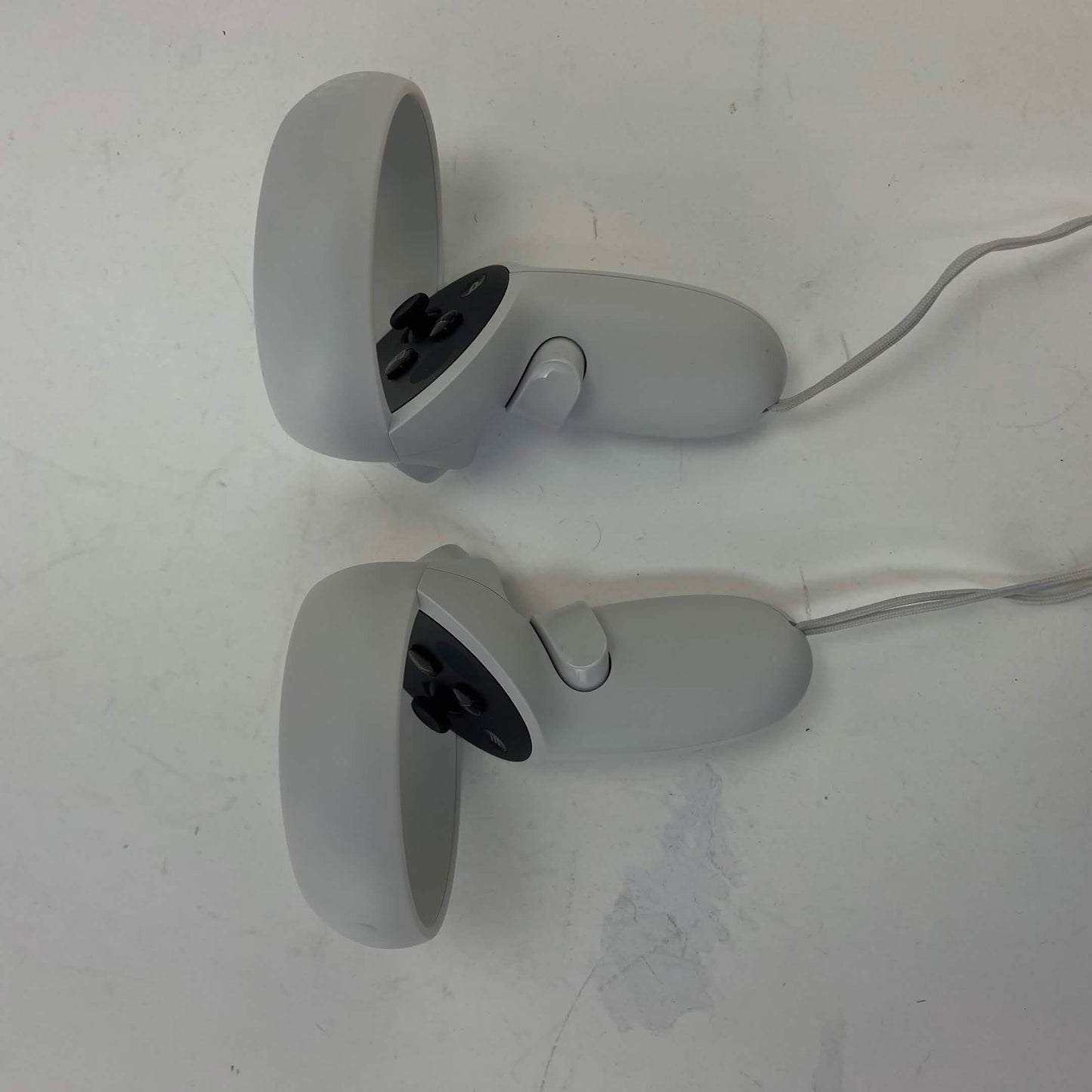 Meta Quest 2 128GB Standalone All-in-One VR Headset KW49CM