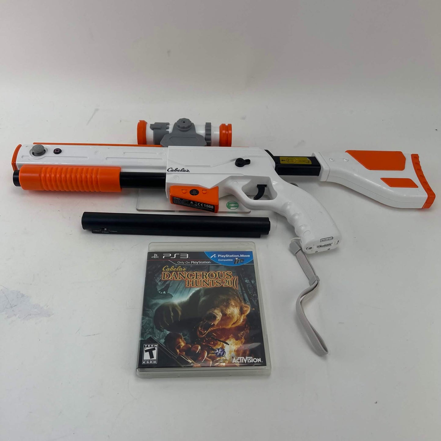 Cabelas Dangerous Hunts 2011 disk with Top Shot Elite Gun PS3 game