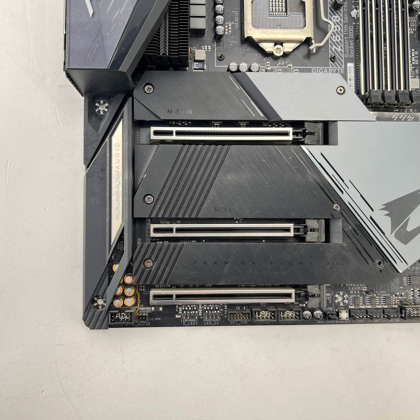 Gigabyte z590 Aorus Ultra LGA 1200 ATX Intel DDR4 Motherboard