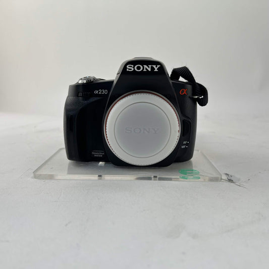 Sony Alpha A230 10.2MP Digital SLR DSLR Camera 6577 Shutter Count