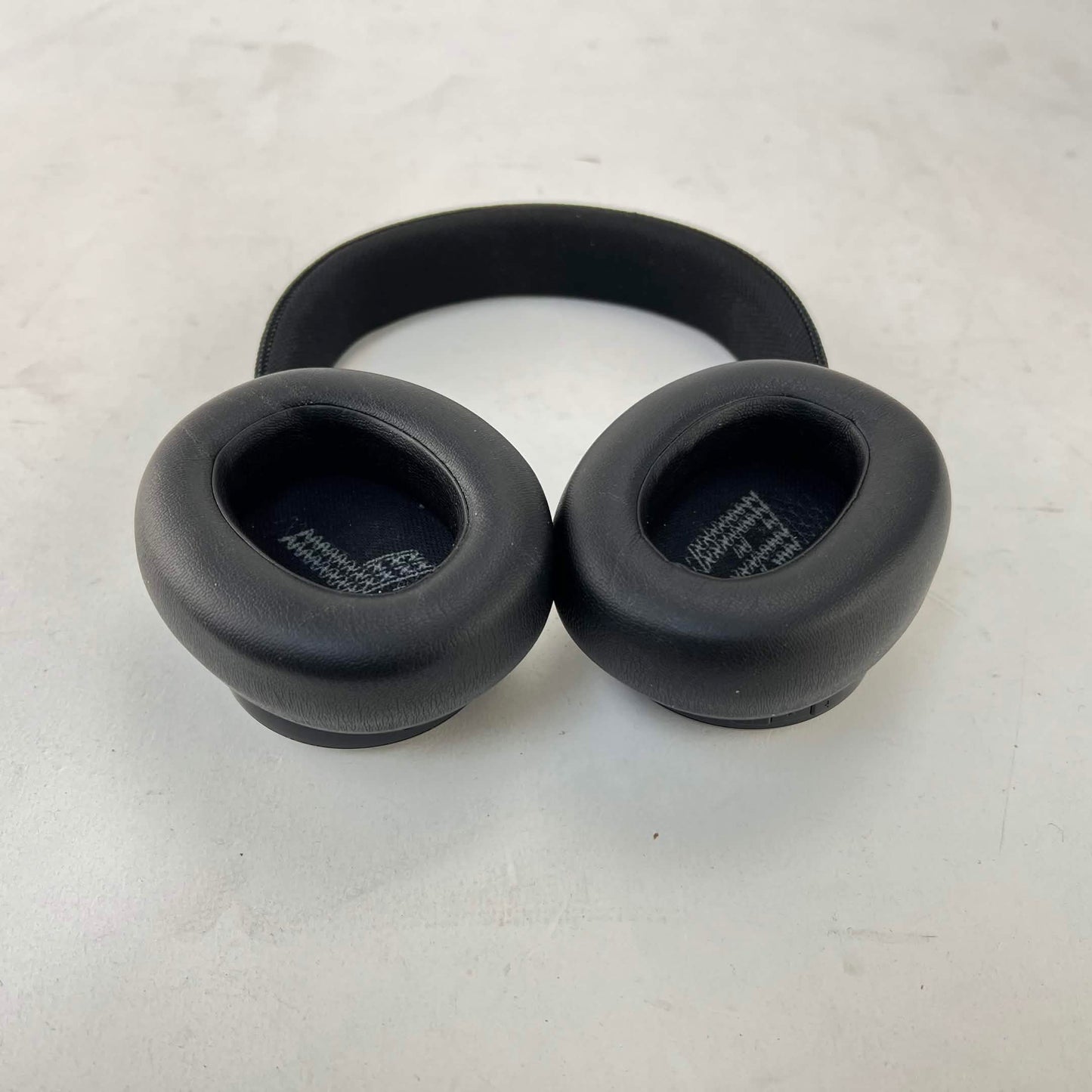 JBL live 660NC Active Noise Cancellation Headphones  Black JBLLIVE660NCBLKAM