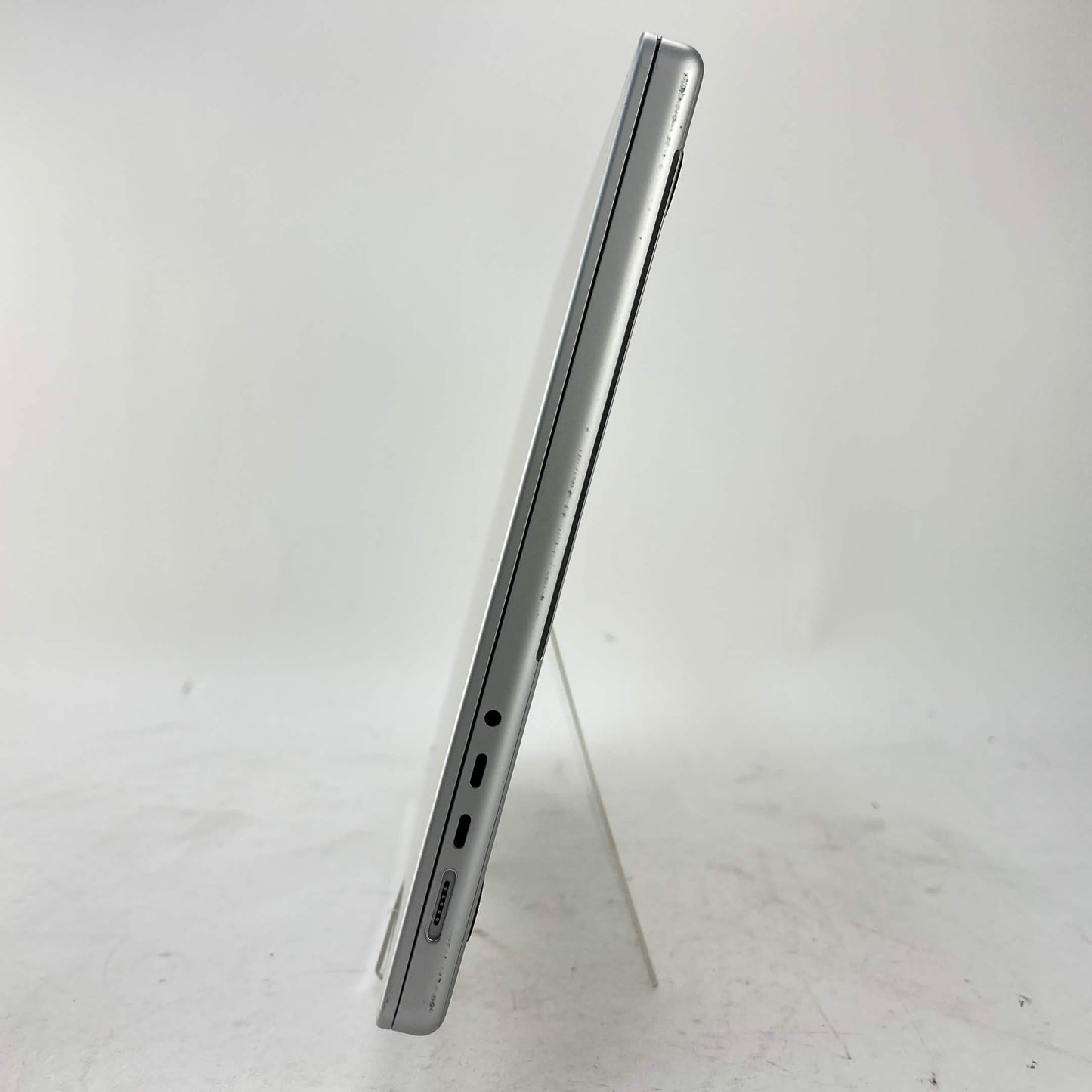 2021 Apple MacBook Pro 16" M1 Max 32C GPU 3.2GHz 32GB RAM 1TB SSD A2485