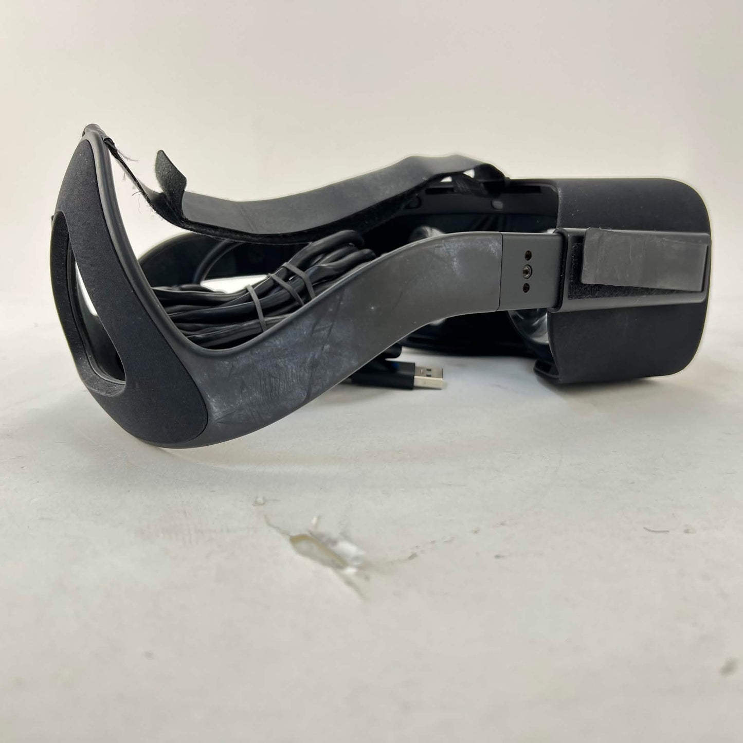 Oculus Rift PC VR Headset CV1