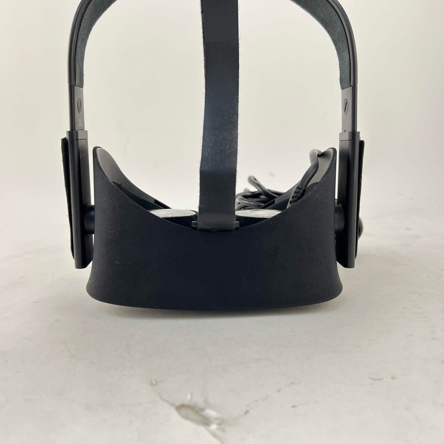 Oculus Rift PC VR Headset CV1