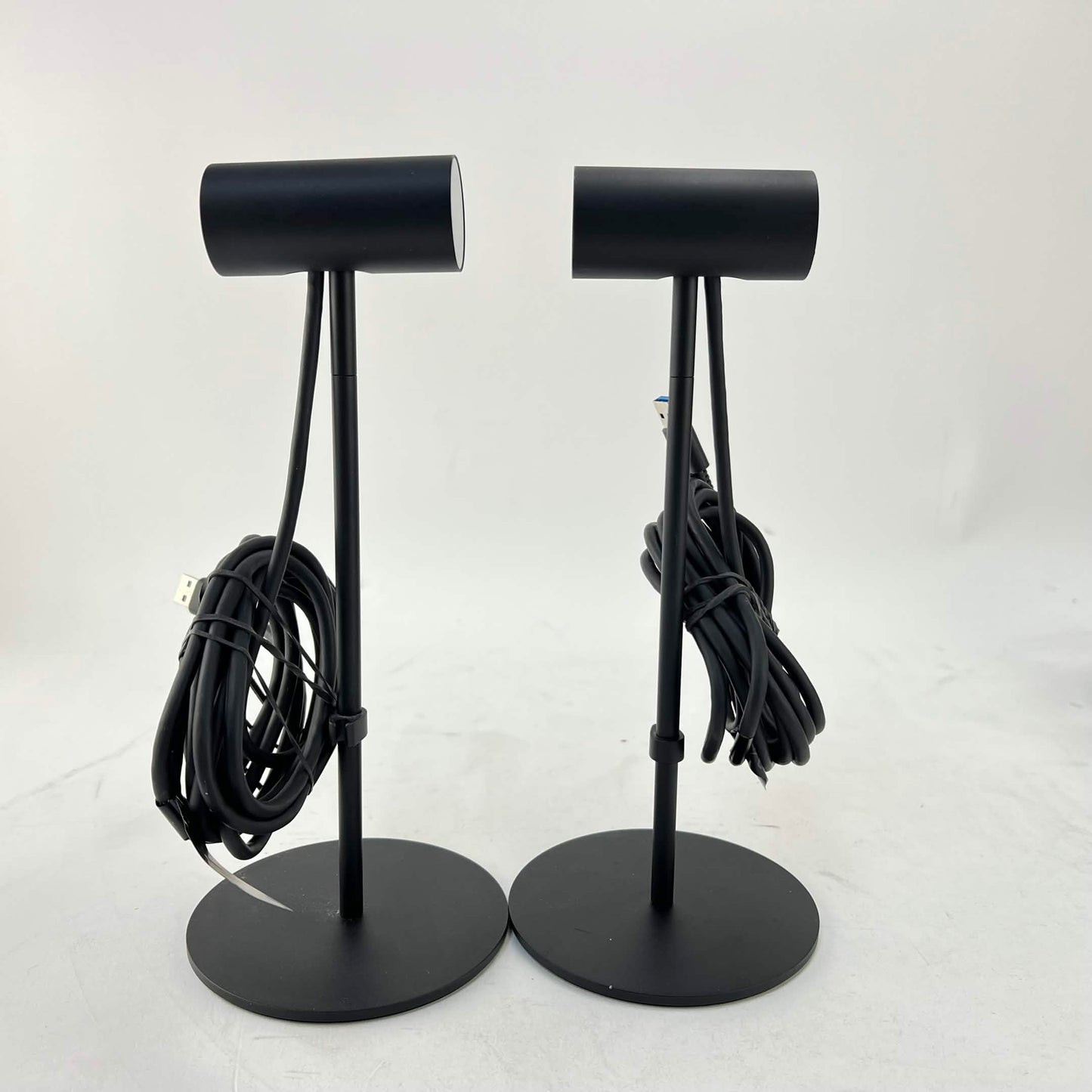 Oculus Rift PC VR Headset CV1
