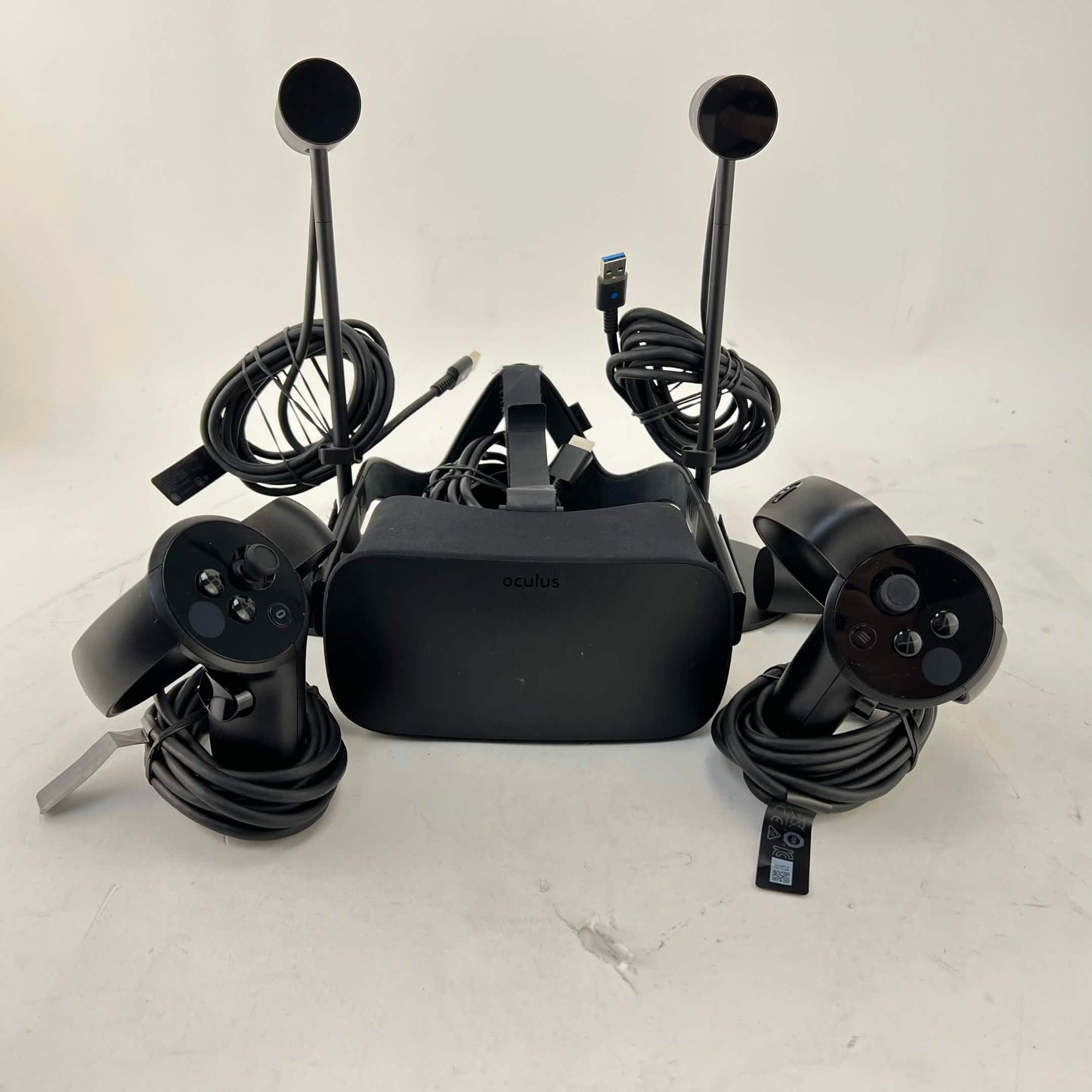 Oculus Rift PC VR Headset CV1