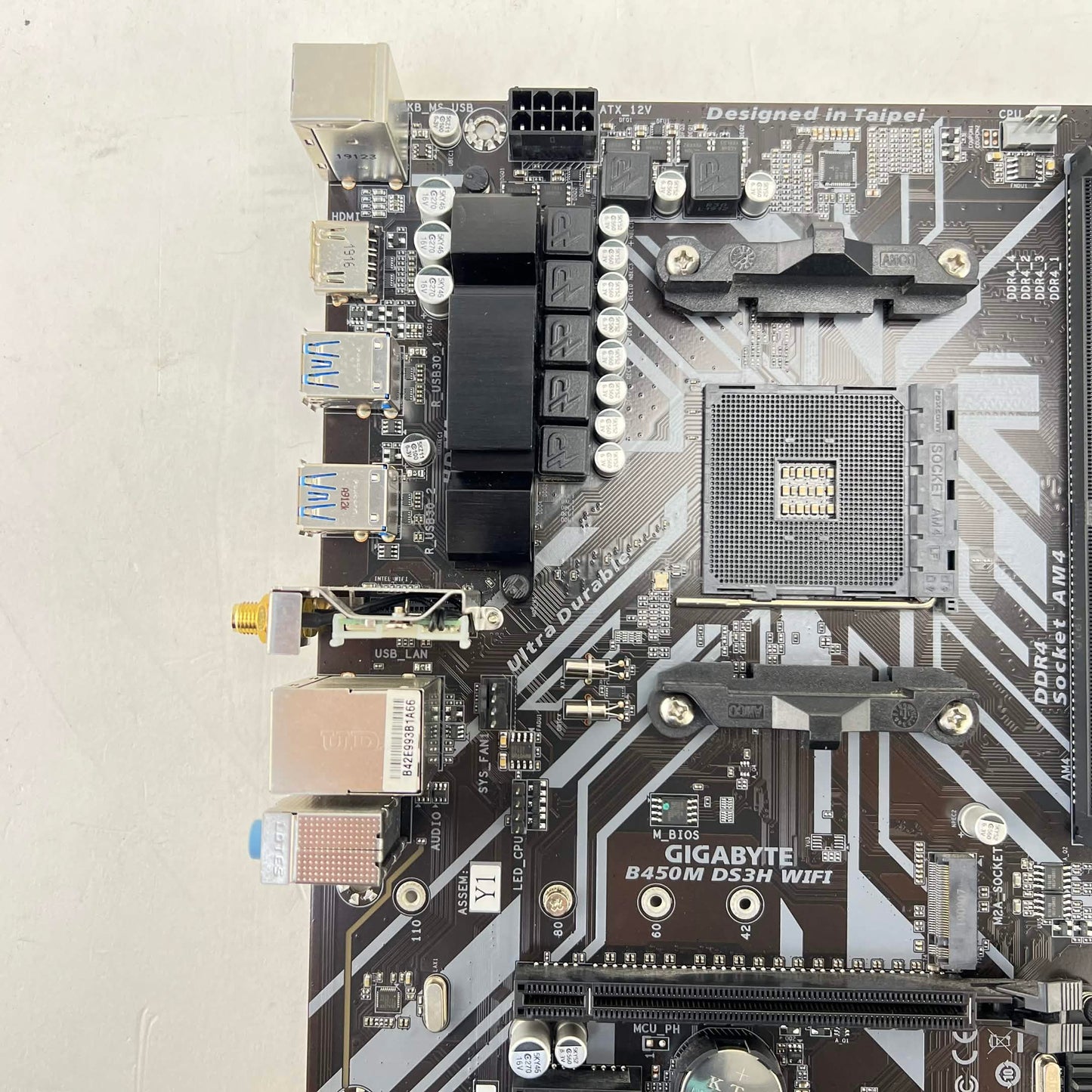 Gigabyte B450M DS3H AM4 mATX AMD DDR4 Motherboard