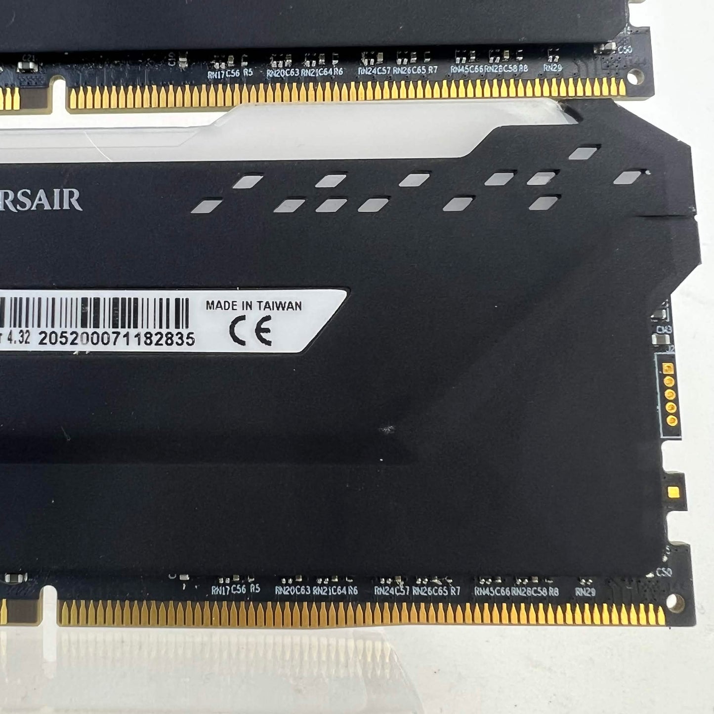 Corsair Vengeance RGB Pro 16GB (2x8GB) RAM DDR4 3200MHz CMW16GX4M2C3200C16