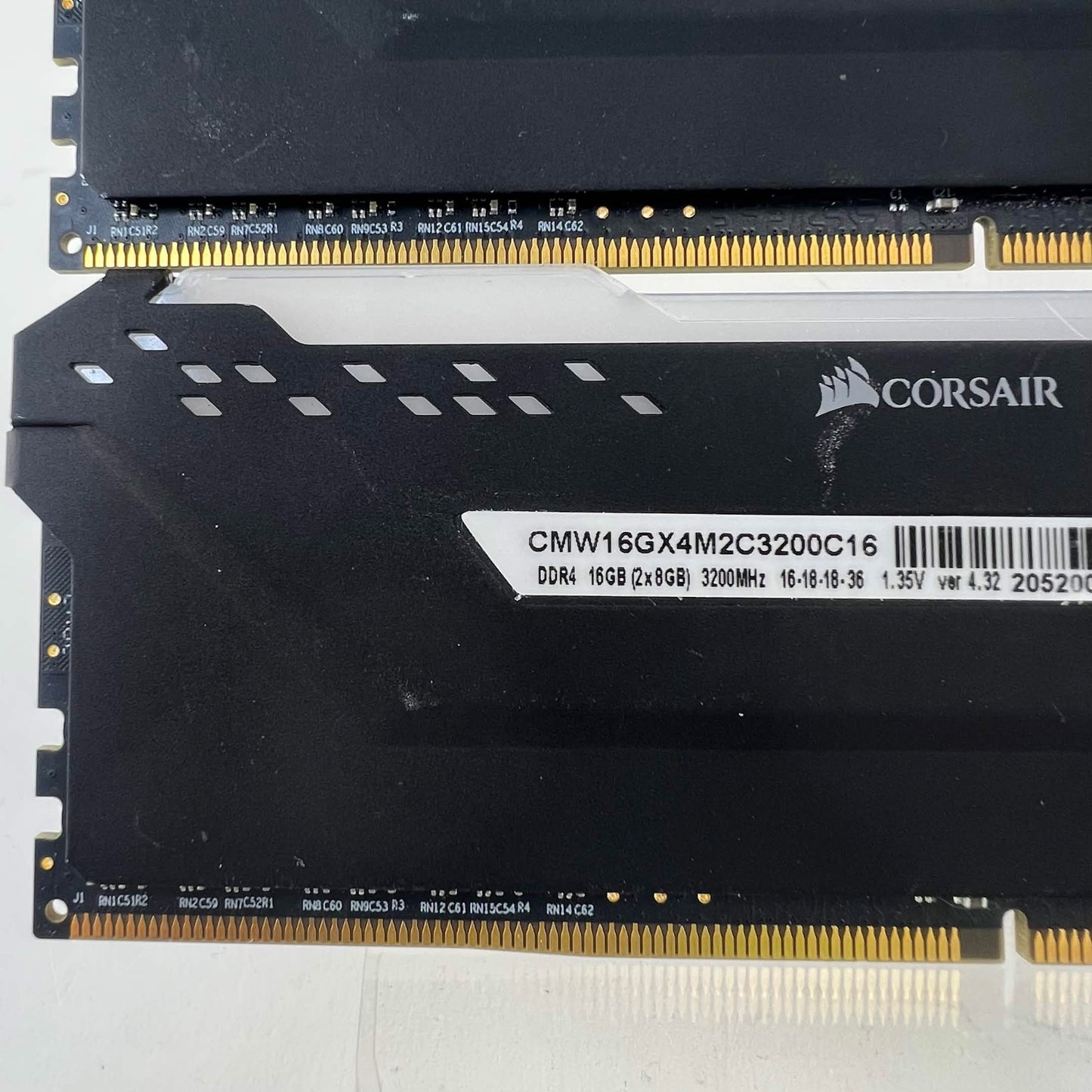 Corsair Vengeance RGB Pro 16GB (2x8GB) RAM DDR4 3200MHz CMW16GX4M2C3200C16
