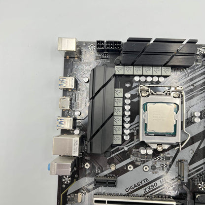 Gigabyte Z390 UD LGA 1151 Intel Core i7-8700K 6 Core 3.70GHz ATX