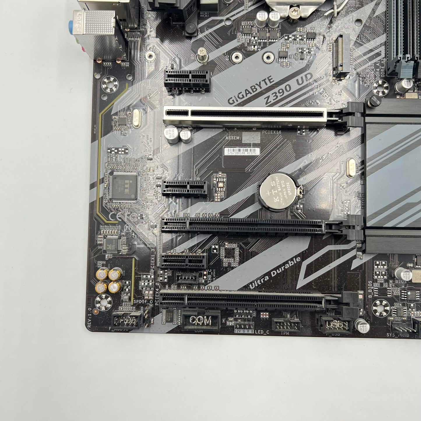 Gigabyte Z390 UD LGA 1151 Intel Core i7-8700K 6 Core 3.70GHz ATX