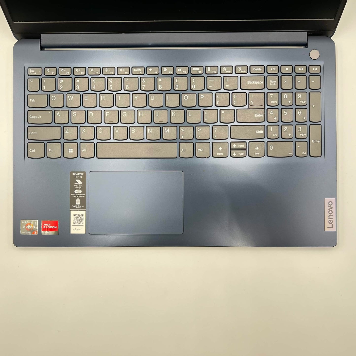 Lenovo IdeaPad 1 15AMN7 15.6" Ryzen 3 7320U 2.4GHz 8GB RAM 256GB SSD