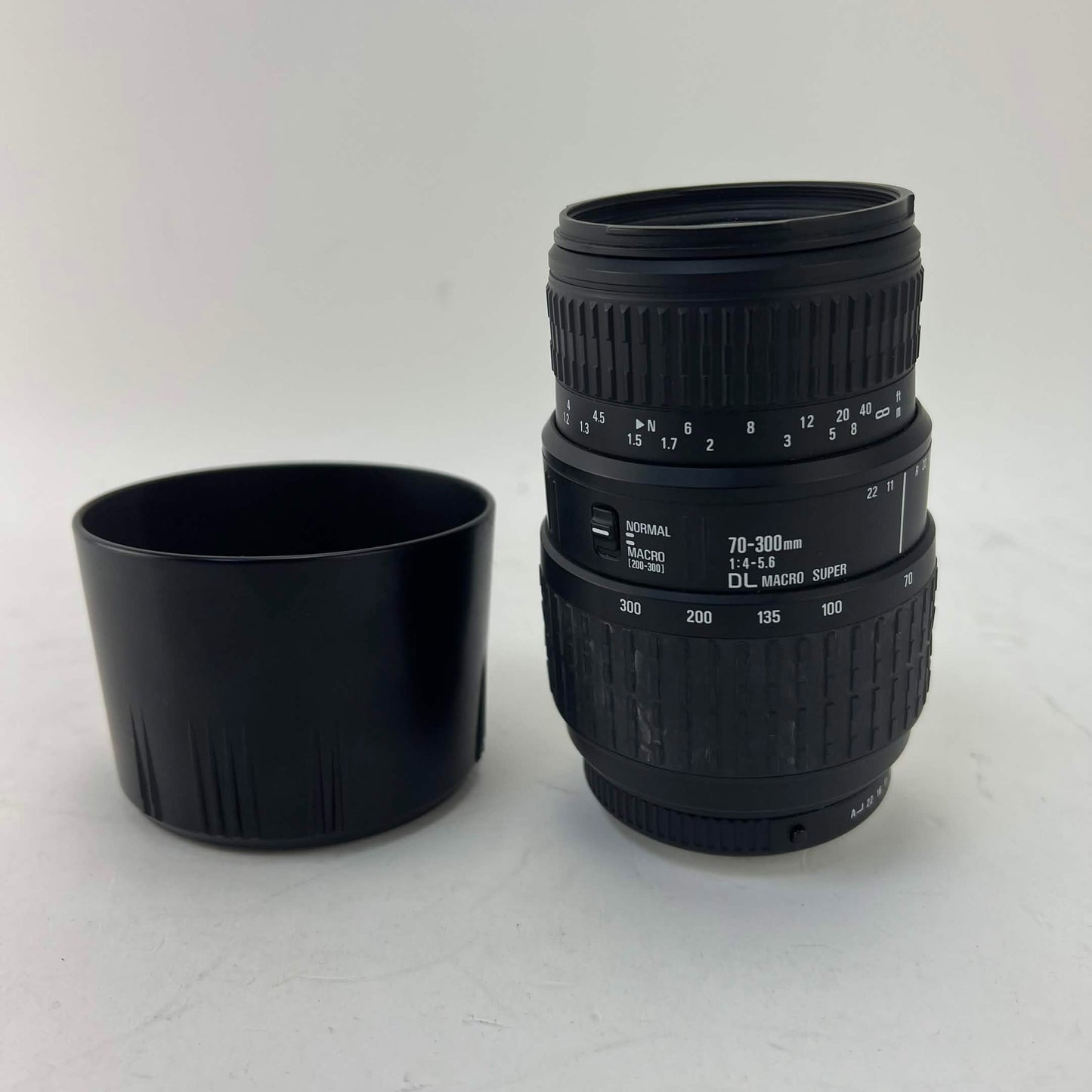 Sigma 70-300mm f/4-5.6 70-300mm f/4-5.6 DL Macro Super For Canon 