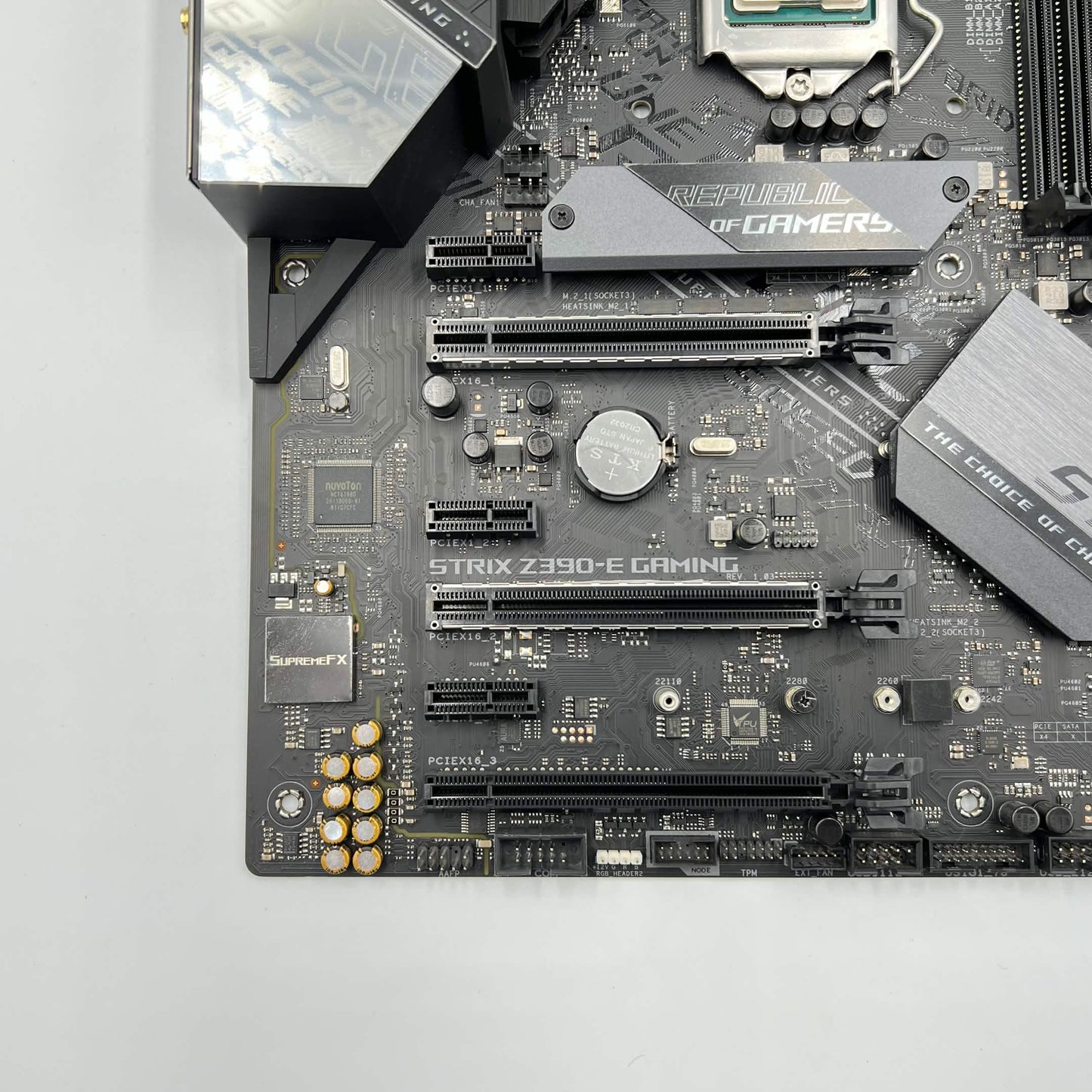 Asus ROG Strix Z390-E Gaming wifi LGA 1151 Intel Core i7-9700K 8 Core 3.60GHz Atx