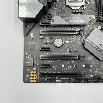 Asus ROG Strix Z390-E Gaming wifi LGA 1151 Intel Core i7-9700K 8 Core 3.60GHz Atx