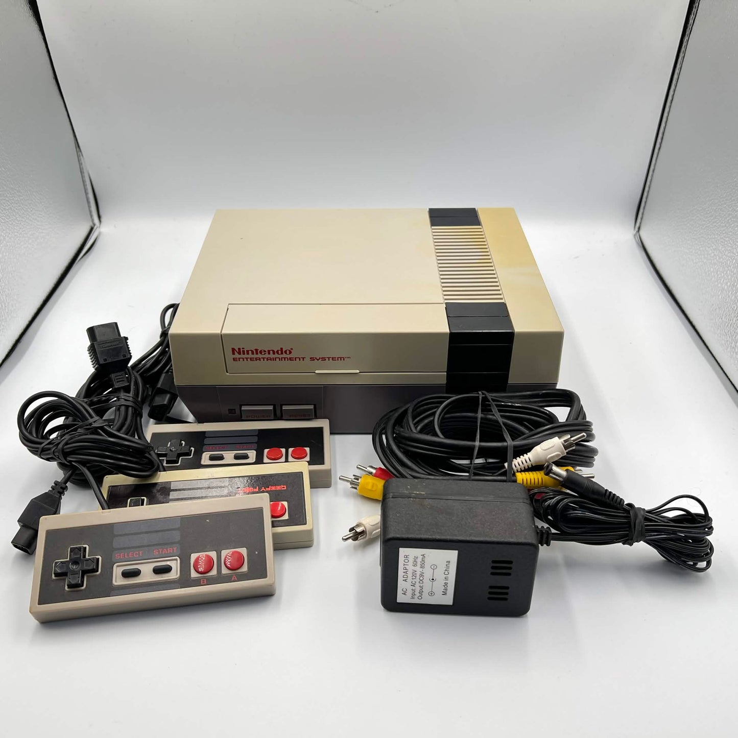 Nintendo Entertainment System NES Console Gaming System Only NES-001 Gray