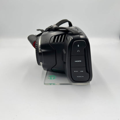 Blackmagic Design Pocket 6k 209-J00204 21.2MP Canon EF mount Cinema Camera