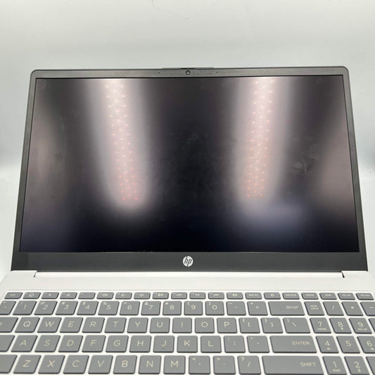HP OmniBook 3 C20WBA#ABA 15.6" Ryzen AI 5 330 2.0GHz 16GB RAM 512GB SSD GeForce 820M