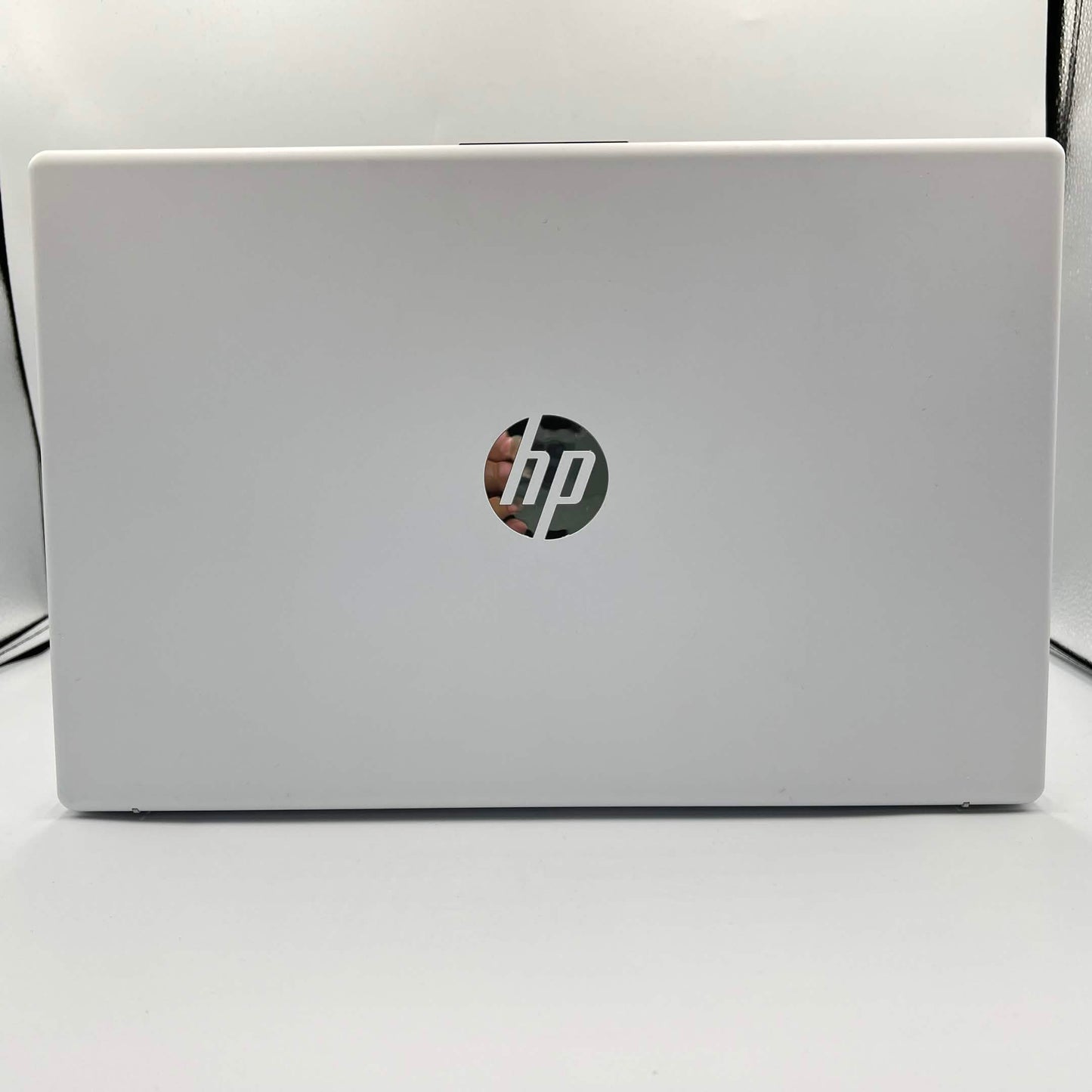 HP OmniBook 3 C20WBA#ABA 15.6" Ryzen AI 5 330 2.0GHz 16GB RAM 512GB SSD GeForce 820M