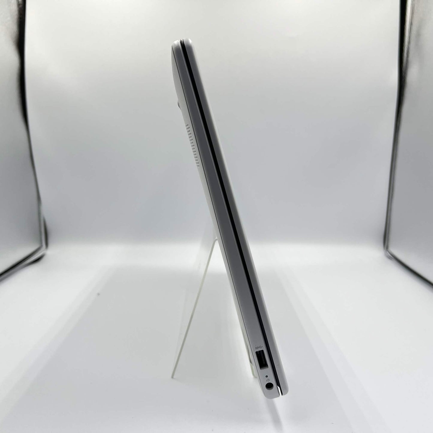 HP OmniBook 3 C20WBA#ABA 15.6" Ryzen AI 5 330 2.0GHz 16GB RAM 512GB SSD GeForce 820M