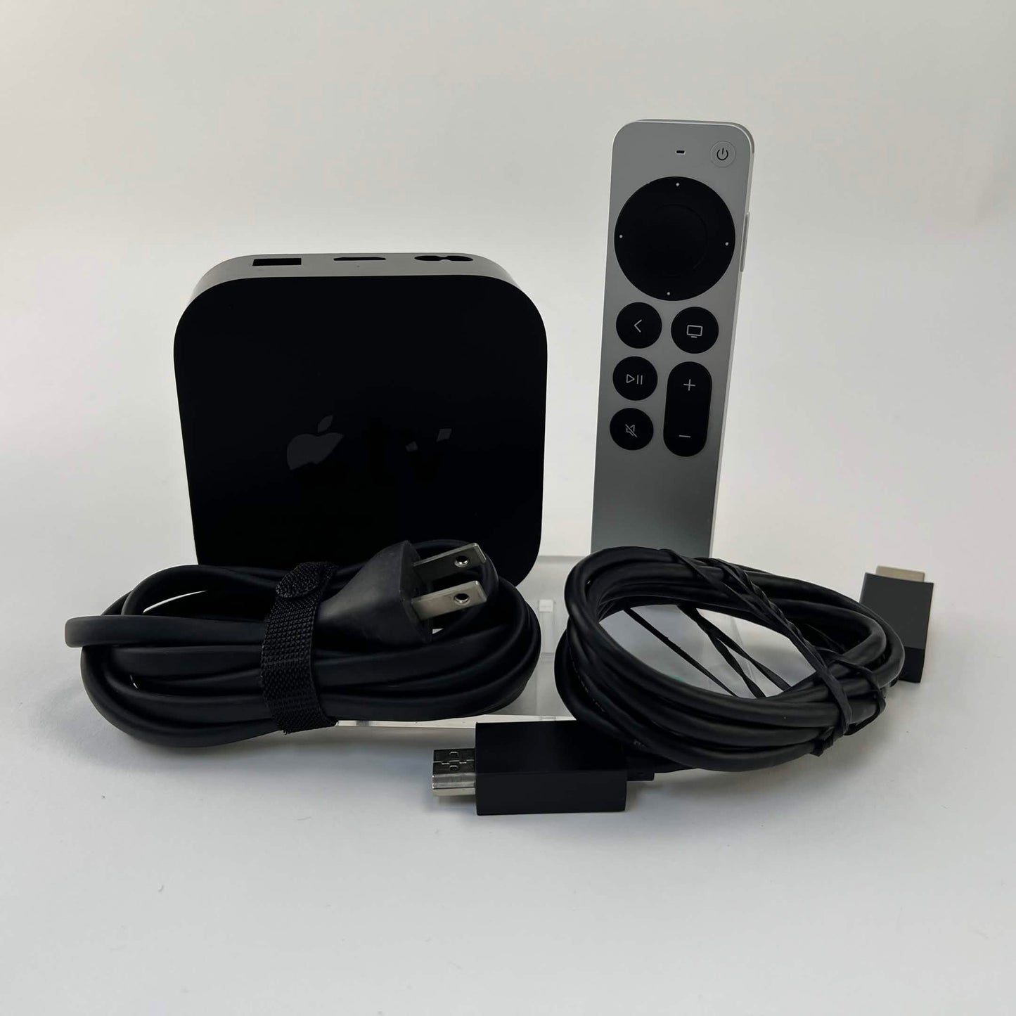 Apple TV 4K 1st Gen 32GB Digital HD Media Streamer MQD22LL/A WiFi + Ethernet