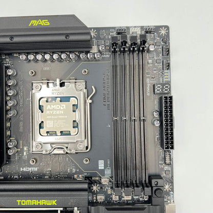 MSi MAG X870 TOMAHAWK WIFI AM5 AMD Ryzen 7 9800X3D 8 Core 4.70GHz ATX