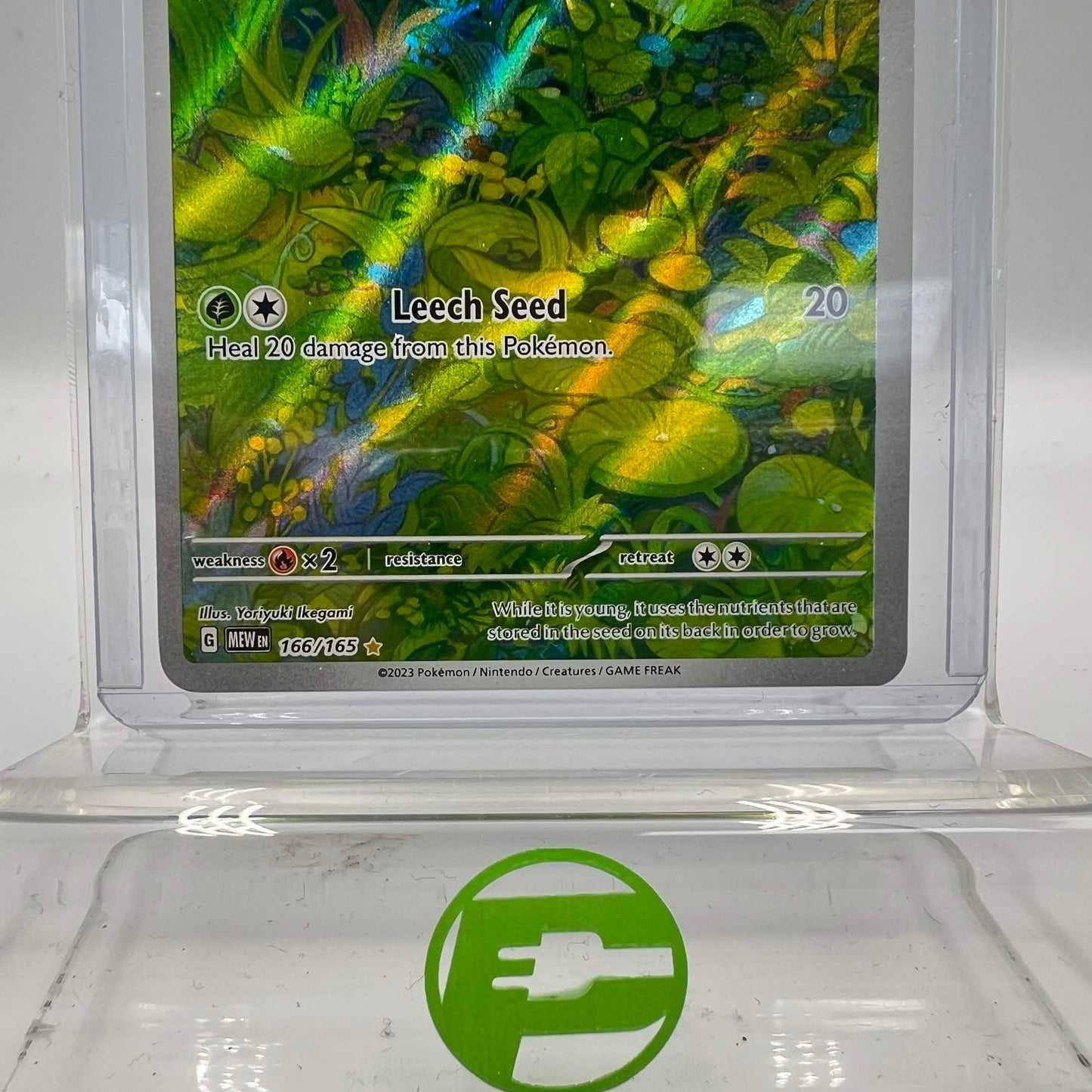 Pokémon TCG Scarlet & Violet: 151 Bulbasaur  166/165 Holo English